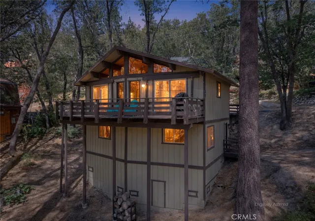 Photo 1 of Single family home for sale at 32904 Canyon Dr, Green Valley Lake, CA 92341 | MLS# IG26207275 | Listing updated on 2026-09-25
