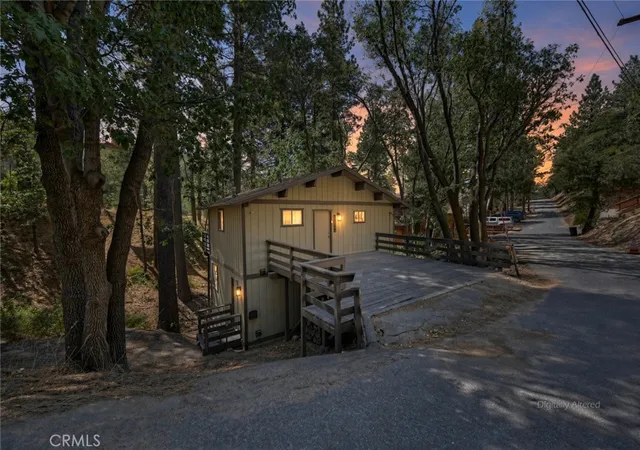 Photo 3 of Single family home for sale at 32904 Canyon Dr, Green Valley Lake, CA 92341 | MLS# IG26207275 | Listing updated on 2026-09-25