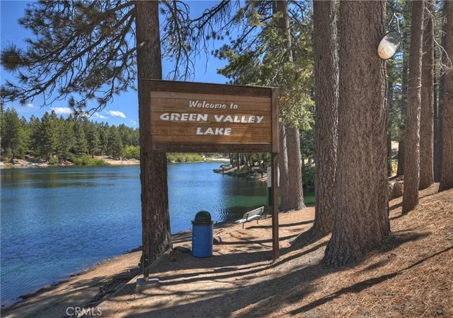 Photo 4 of Single family home for sale at 32904 Canyon Dr, Green Valley Lake, CA 92341 | MLS# IG26207275 | Listing updated on 2026-09-25