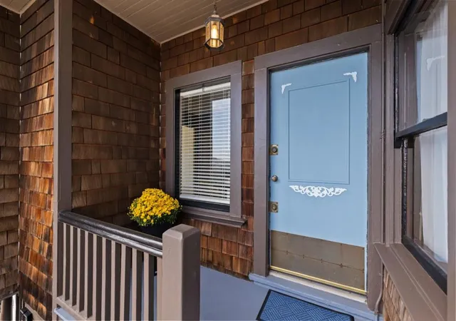 Photo 3 of Single family home for sale at 122 Arbor St, San Francisco, CA 94131 | MLS# ML82062518 | Listing updated on 2026-10-06