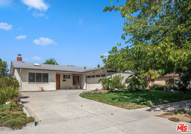 Photo 2 of Sale Pending at 22521 Haynes St, West Hills, CA 91307 | MLS# 26992457 | Listing updated on 2026-10-09
