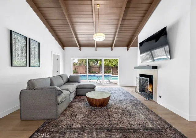 Photo 1 of Single family home for sale at 23611 Ladrillo St, Woodland Hills, CA 91367 | MLS# SR26205986 | Listing updated on 2026-09-25