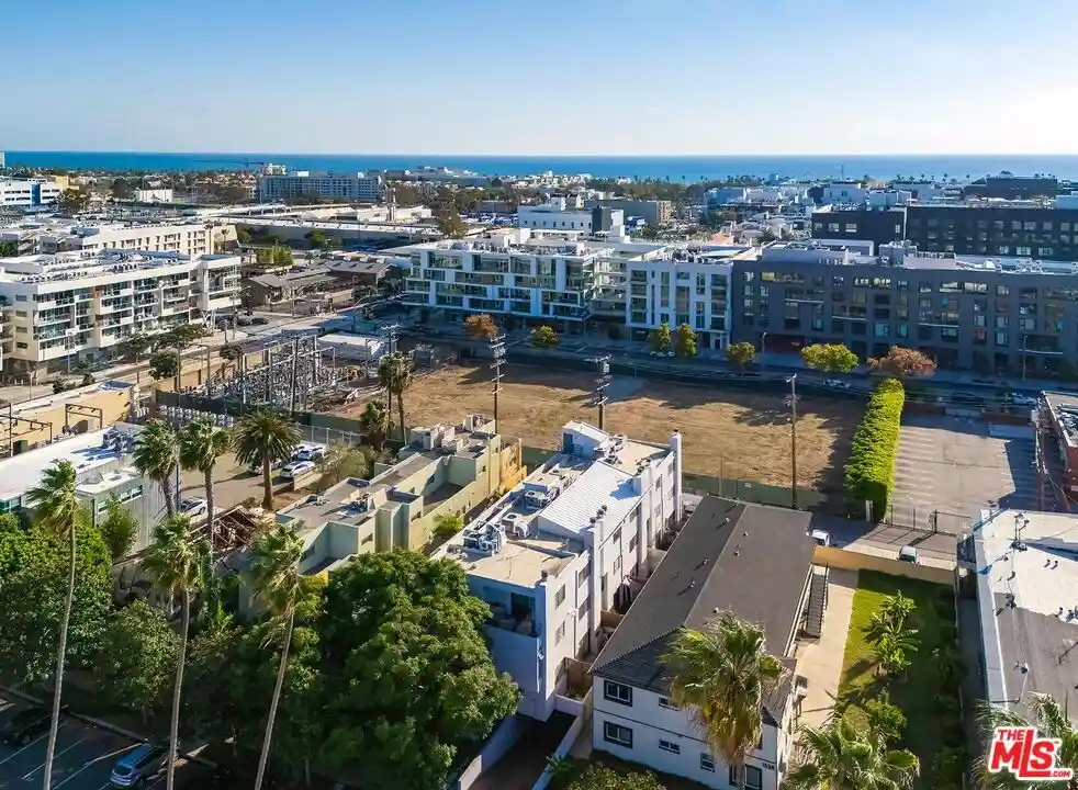 Photo 1 of Condo for sale at 1532 9th Street #8, Santa Monica, CA 90401 | MLS# 26992631 | Listing updated on 2026-10-28