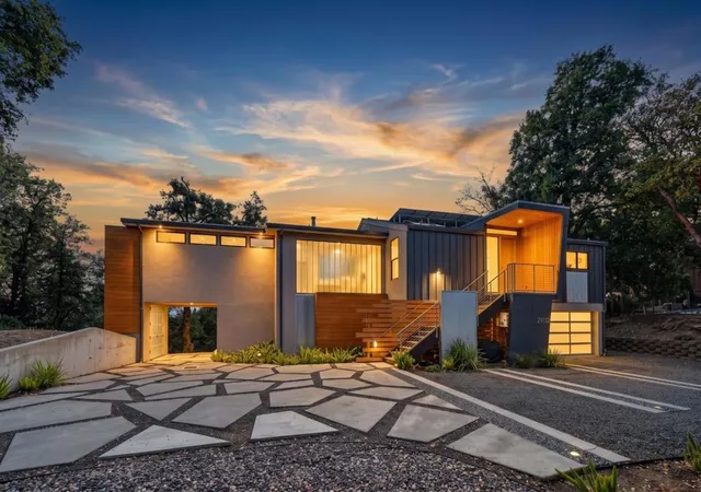 Photo 1 of Single family home for sale at 21112 Shear Crk Rd, Los Gatos, CA 95033 | MLS# ML82061648 | Listing updated on 2026-10-12