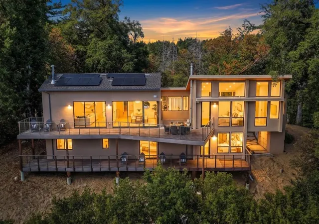 Photo 2 of Single family home for sale at 21112 Shear Crk Rd, Los Gatos, CA 95033 | MLS# ML82061648 | Listing updated on 2026-10-12