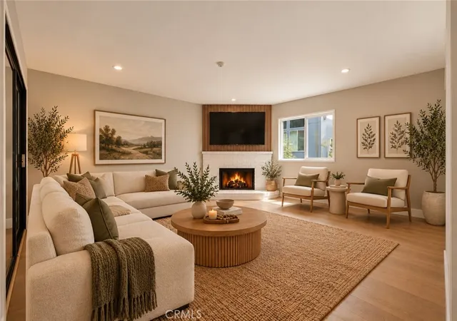 Photo 2 of Townhouse for sale at 2117 Grant Ave #1, Redondo Beach, CA 90278 | MLS# GD26209017 | Listing updated on 2026-10-09