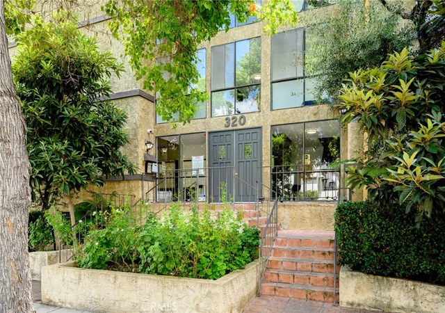Photo 2 of Condo for sale at 320 E Stocker #107, Glendale, CA 91207 | MLS# GD26208999 | Listing updated on 2026-10-11