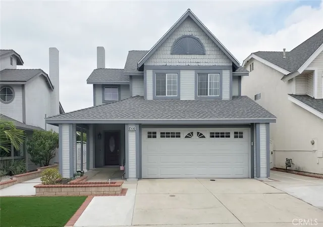 Photo 2 of Single family home for sale at 400 Lisabeth Ct N, Santa Ana, CA 92703 | MLS# OC26208274 | Listing updated on 2026-10-11