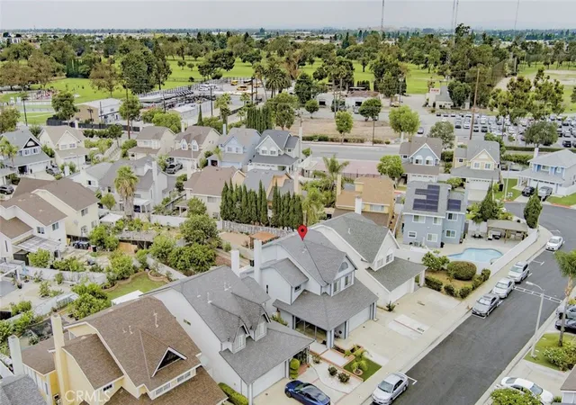 Photo 3 of Single family home for sale at 400 Lisabeth Ct N, Santa Ana, CA 92703 | MLS# OC26208274 | Listing updated on 2026-10-11