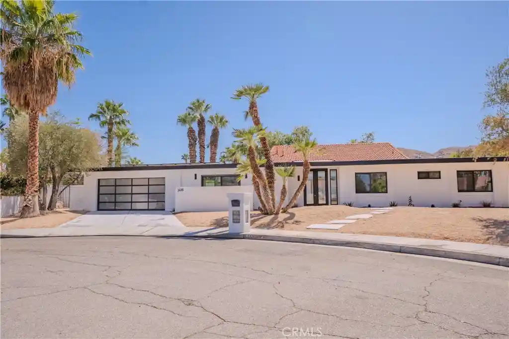Photo 1 of Single family home for sale at 3495 E Loma Vista Cir, Palm Springs, CA 92264 | MLS# IG26209099 | Listing updated on 2026-10-24