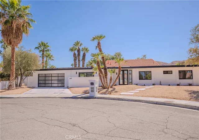 Photo 1 of Single family home for sale at 3495 E Loma Vista Cir, Palm Springs, CA 92264 | MLS# IG26209099 | Listing updated on 2026-10-11