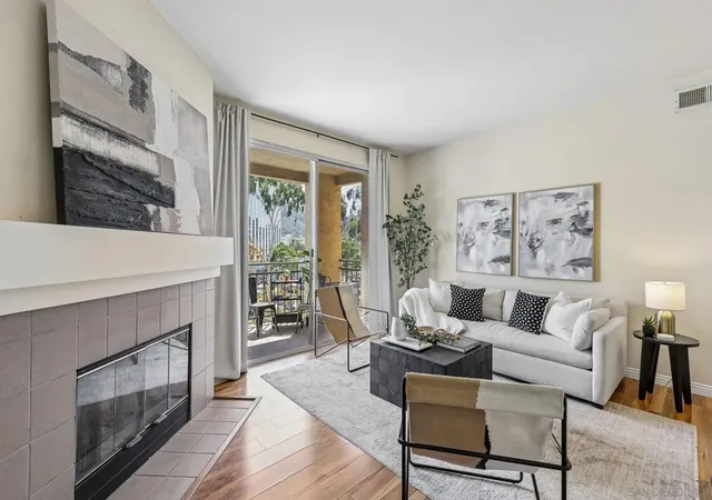 Listing Photo 2 - Condo for sale in building located at 2020 Camino De La Reina, San Diego, CA 92108 - Unit #2302