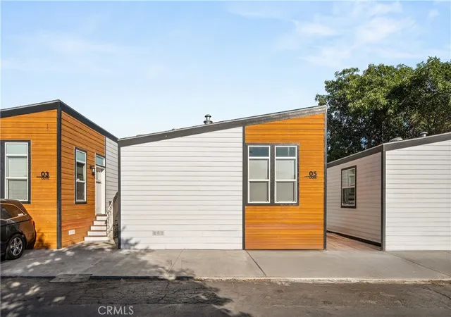 Photo 1 of Manufactured home for sale at 8250 Lankershim Blvd #Space 185, North Hollywood, CA 91605 | MLS# CV26208200 | Listing updated on 2026-10-10