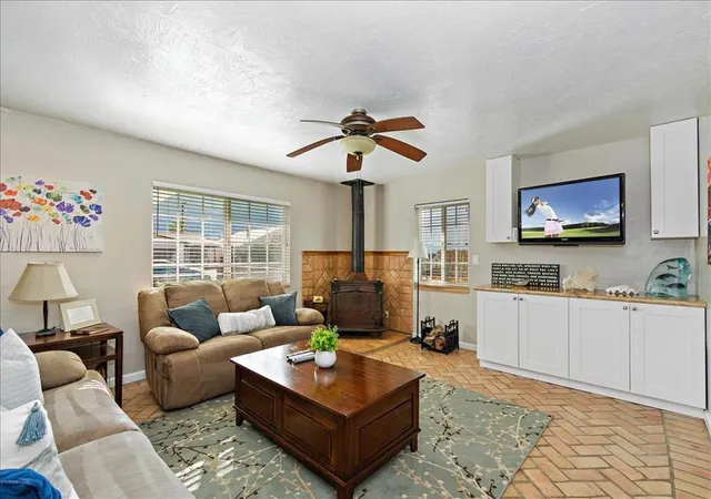 Photo 3 of Single family home for sale at 52637 Avenida Villa, La Quinta, CA 92253 | MLS# 219153197DA | Listing updated on 2026-10-06