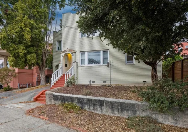 Photo 3 of Multi family home for sale at 208 Ridgeway Ave, Oakland, CA 94611 | MLS# ML82062556 | Listing updated on 2026-10-12