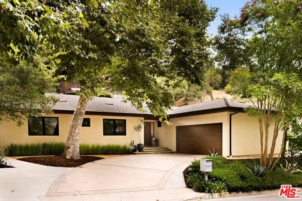 Photo 1 of Sale Pending at 3546 Mandeville Cyn Rd, Los Angeles, CA 90049 | MLS# 26992579 | Listing updated on 2026-10-25