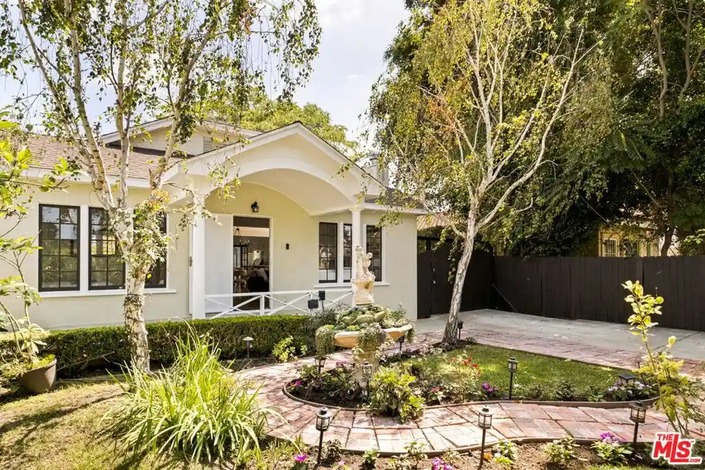 Photo 1 of Single family home for sale at 720 N Ogden Dr, Los Angeles, CA 90046 | MLS# 26991163 | Listing updated on 2026-10-16
