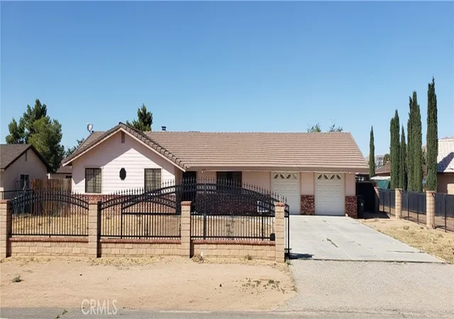 Photo 1 of Sale Pending at 22368 Cholena Rd, Apple Valley, CA 92307 | MLS# HD26199641 | Listing updated on 2026-10-04