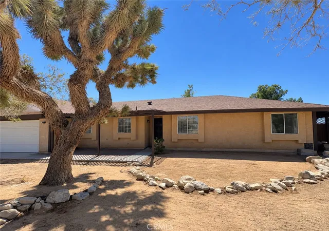 Photo 1 of Single family home for sale at 25095 Via Vista, Apple Valley, CA 92307 | MLS# BB26208438 | Listing updated on 2026-09-26