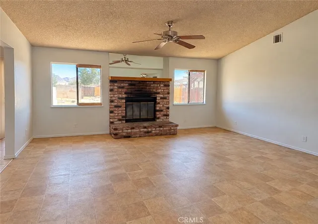 Photo 3 of Single family home for sale at 25095 Via Vista, Apple Valley, CA 92307 | MLS# BB26208438 | Listing updated on 2026-09-26