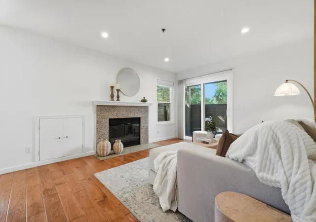 Listing Photo 3 - Condo for sale in building located at 661 Royston Ln, Hayward, CA 94544 - Unit #140