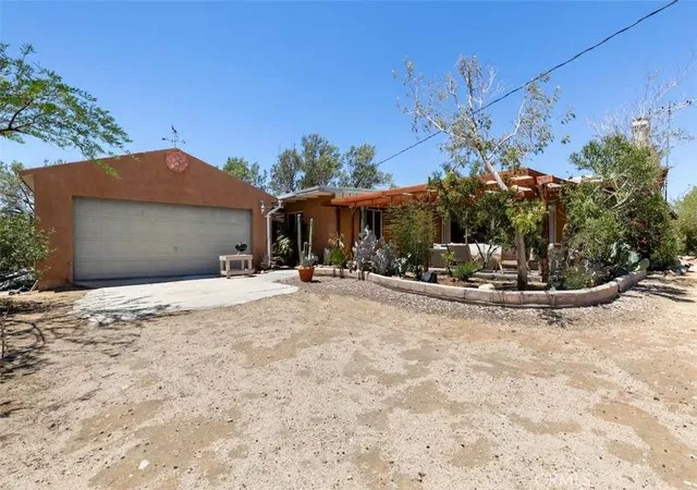 Photo 1 of Single family home for sale at 60480 Painted Hills, Whitewater, CA 92282 | MLS# JT26207328 | Listing updated on 2026-10-02