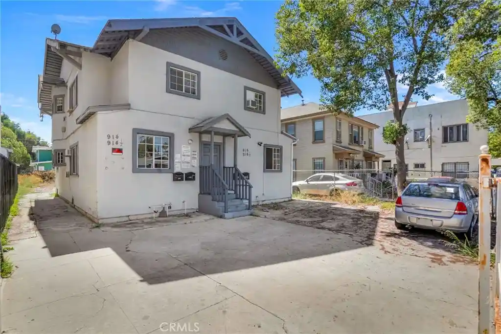 Multi family home for sale at 914 West 41st, Los Angeles, CA 90037 | MLS# DW26209251