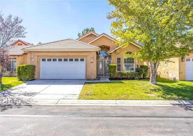 Photo 2 of Single family home for sale at 11244 Country Clb Dr, Apple Valley, CA 92308 | MLS# HD26206074 | Listing updated on 2026-10-05