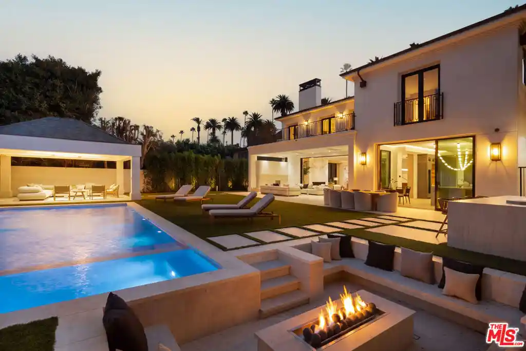 Photo 1 of Mansion for sale at 716 N Bedford Dr, Beverly Hills, CA 90210 | MLS# 26992217 | Listing updated on 2026-10-15