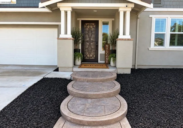 Photo 3 of Single family home for sale at 809 Ibis Rd, Oakley, CA 94561 | MLS# 41149381 | Listing updated on 2026-10-01