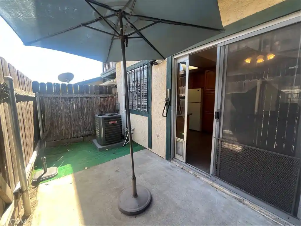 Listing Photo 20 - Condo for sale in 3775 Oxford located at 3775 Oxford, San Bernardino, CA 92404 - Unit 3775 Oxford