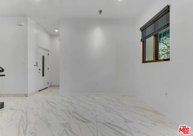 Photo 65 of Single family home for sale at 2566 E Chevy Chase Dr, Glendale, CA 91206 | MLS# 26991377 | Listing updated on 2026-10-07
