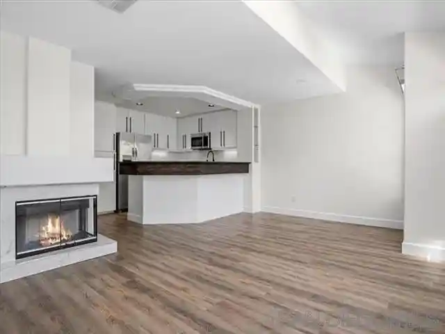 Listing Photo 1 - Condo for sale in 12630 Carmel Country Rd located at 12630 Carmel Country Rd, San Diego, CA 92130 - Unit #112