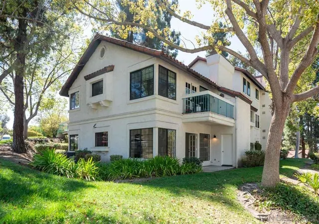 Listing Photo 2 - Condo for sale in building located at 16238 Avenida Venusto, San Diego, CA 92128 - Unit #A