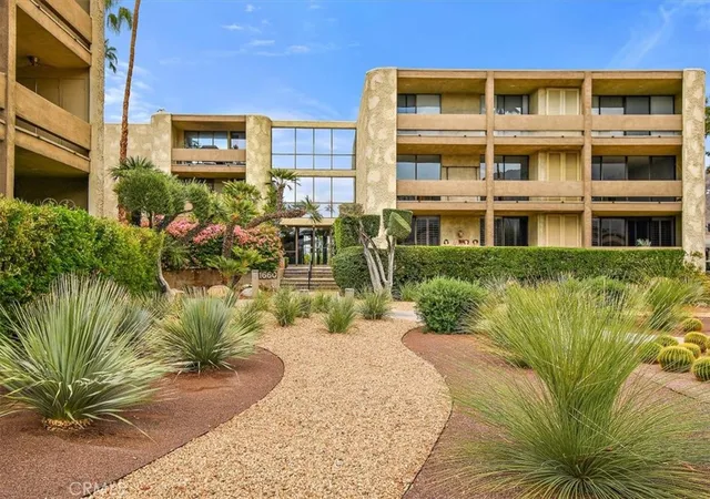 Photo 2 of Condo for sale at 1660 S La Reina Way #2D, Palm Springs, CA 92264 | MLS# EV21189929 | Listing updated on 2026-09-28