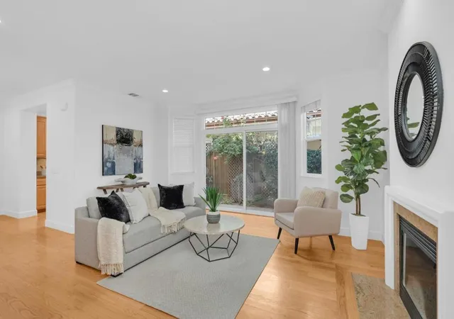 Photo 3 of Sale Pending at 185 Terreno De Flores Cir, Los Gatos, CA 95032 | MLS# ML82062624 | Listing updated on 2026-10-11