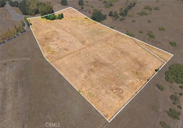 Photo 2 of Land for sale at 8 Oak Trl Ct, Murrieta, CA 92562 | MLS# SW26206039 | Listing updated on 2026-09-25