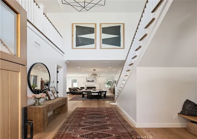 Photo 4 of Single family home for sale at 2517 Elm Ave, Manhattan Beach, CA 90266 | MLS# SB26209040 | Listing updated on 2026-10-09