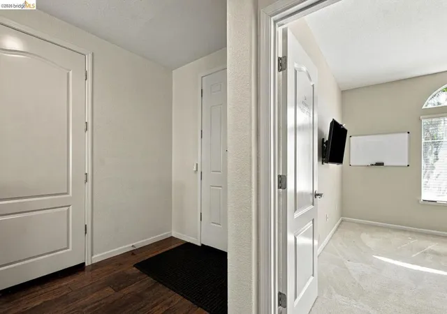 Photo 4 of Single family home for sale at 5371 Gold Crk Cir, Discovery Bay, CA 94505 | MLS# 41149393 | Listing updated on 2026-10-01