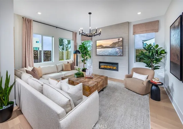 Listing Photo 2 - Condo for sale in building located at 212 Briar Moon, Irvine, CA 92618