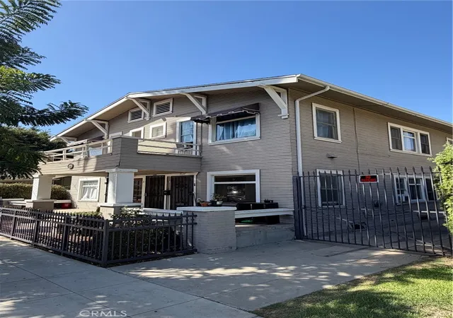 Photo 3 of Multi family home for sale at 333 West 9th, Long Beach, CA 90813 | MLS# PW26205276 | Listing updated on 2026-09-25