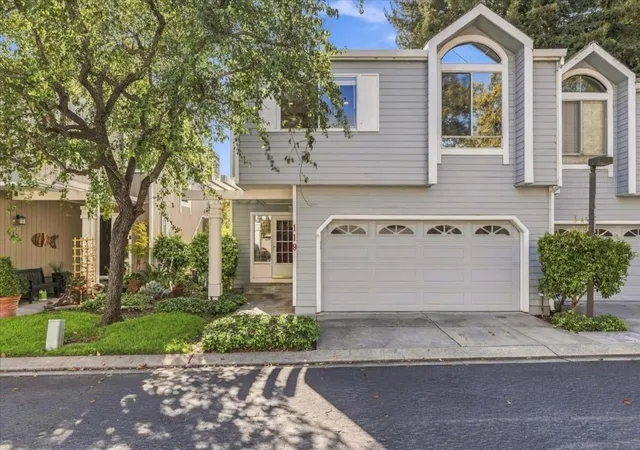 Photo 3 of Townhouse for sale at 119 Stoney Crk Rd, Santa Cruz, CA 95060 | MLS# ML82062633 | Listing updated on 2026-10-12