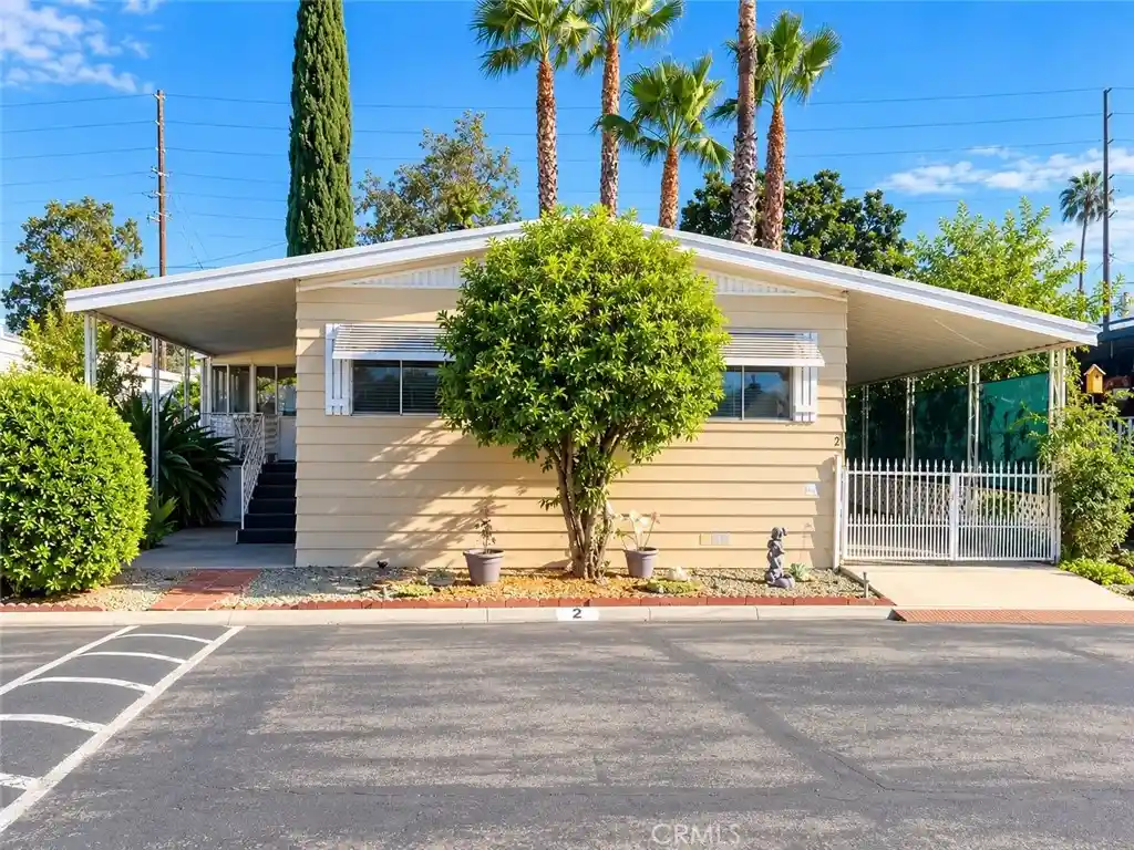 Photo 1 of Sale Pending at 9391 California Ave #2, Riverside, CA 92503 | MLS# PW26208651 | Listing updated on 2026-10-15