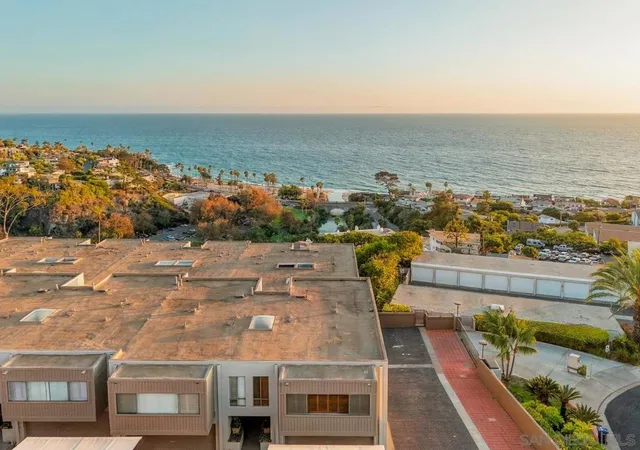 Photo 3 of Townhouse for sale at 21743 Ocean Vista #22, Laguna Beach, CA 92651 | MLS# 260023443SD | Listing updated on 2026-09-25