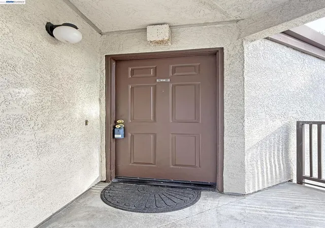 Condo for sale at 21314 Gary Dr #314, Castro Valley, CA 94546 | MLS# 41149413