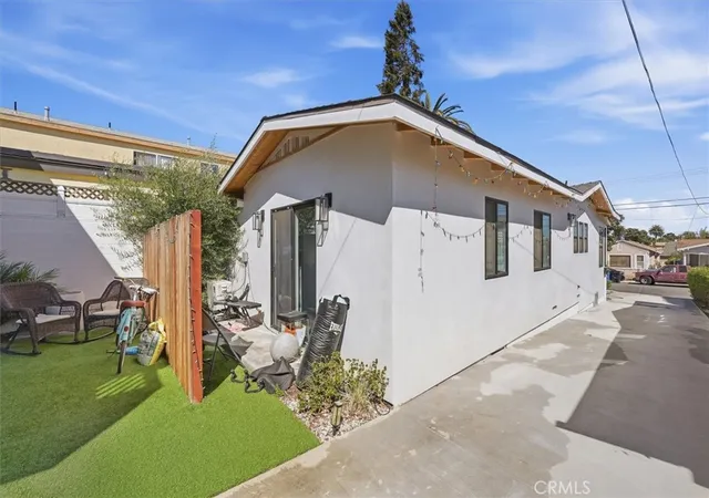 Photo 2 of Single family home for sale at 2641 S Kerckhoff Ave, San Pedro, CA 90731 | MLS# PV26209599 | Listing updated on 2026-09-26
