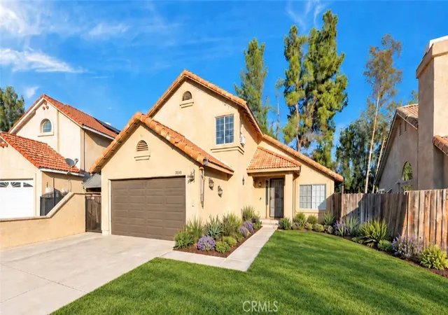 Photo 2 of Single family home for sale at 39040 Via Las Quintas, Murrieta, CA 92562 | MLS# IV26209613 | Listing updated on 2026-09-26