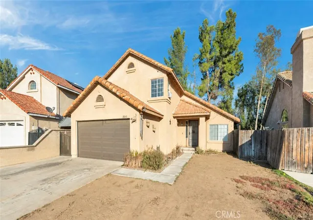 Photo 3 of Single family home for sale at 39040 Via Las Quintas, Murrieta, CA 92562 | MLS# IV26209613 | Listing updated on 2026-09-26