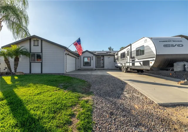 Manufactured home for sale at 28825 Avenida Estrella, Menifee, CA 92587 | MLS# SW26209621