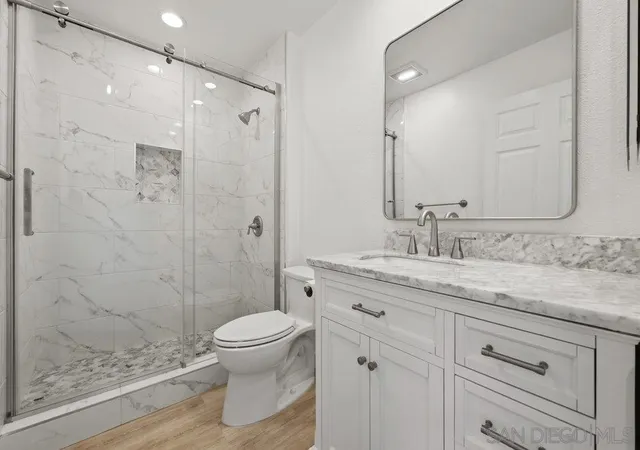Listing Photo 1 - Condo for sale in building located at 155 Rosebay Dr, Encinitas, CA 92024 - Unit #40